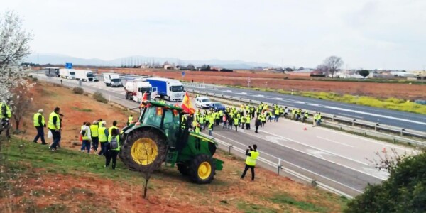 Agricultores intensifican las protestas en Ciudad Real exigiendo medidas urgentes