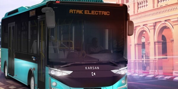 Valdepeñas inaugura su servicio de transporte urbano con un servicio de autobuses eléctricos gratuitos