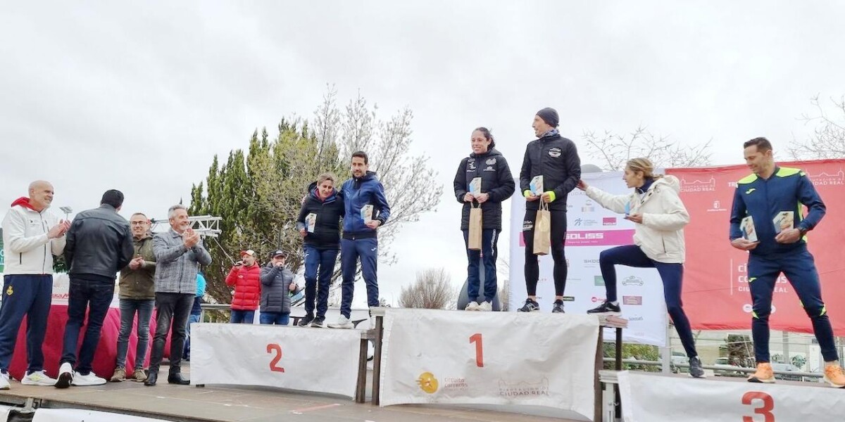 Valdepeñas se viste de fiesta y deporte en la XXIX Muy Heroica Media Maratón y 10 km